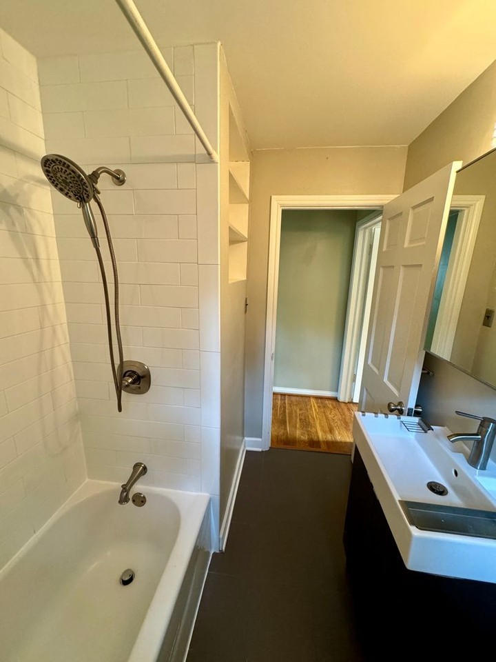612 Dehart St - Photo 7 of 23