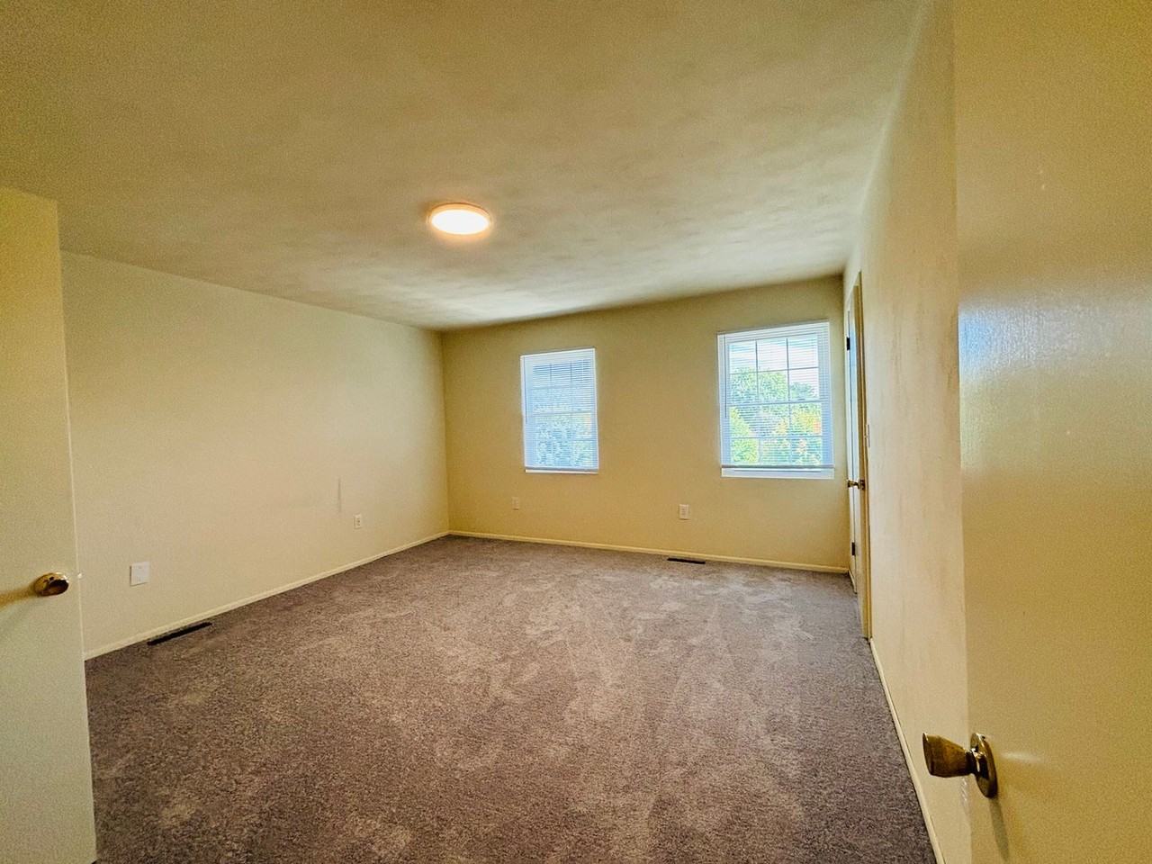 349 New Kent Road - Photo 7 of 25