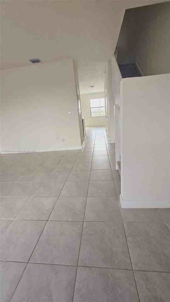 3228 W 114th Ter - Photo 3 of 16
