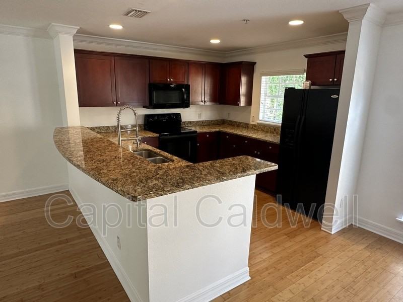 3310 Las Campos Pl - Photo 7 of 9