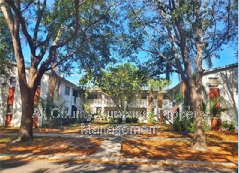 3467 33rd Ave N #3