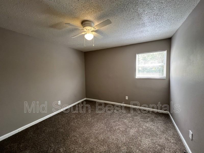 4607 Buffer Dr - Photo 4 of 8