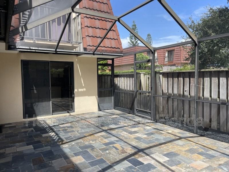 2616 10th Ct - Photo 3 of 31