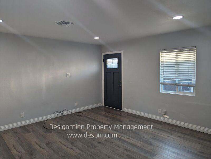 4917 Templeton St - Photo 2 of 16