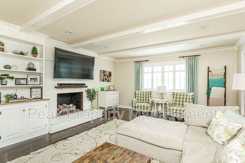 9133 Robin Ridge Dr - Photo 7 of 50