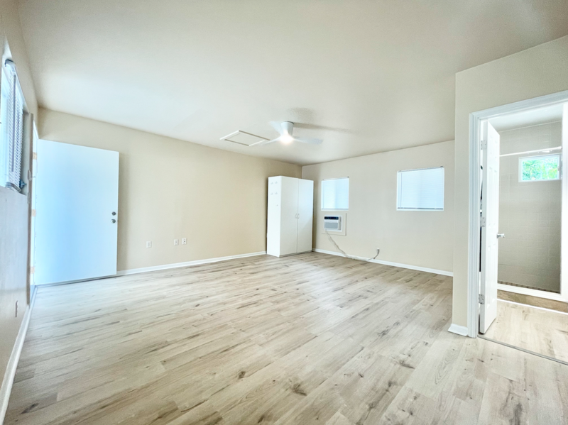 6741 Hawaii Kai Dr - Photo 5 of 15