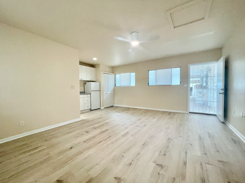 6741 Hawaii Kai Dr - Photo 7 of 15