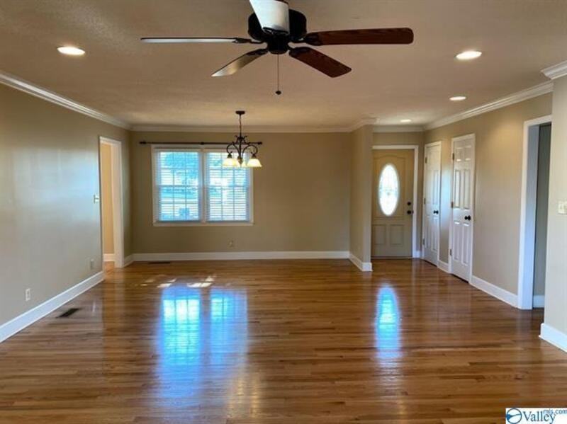 206 Westchester Ave Sw - Photo 6 of 29