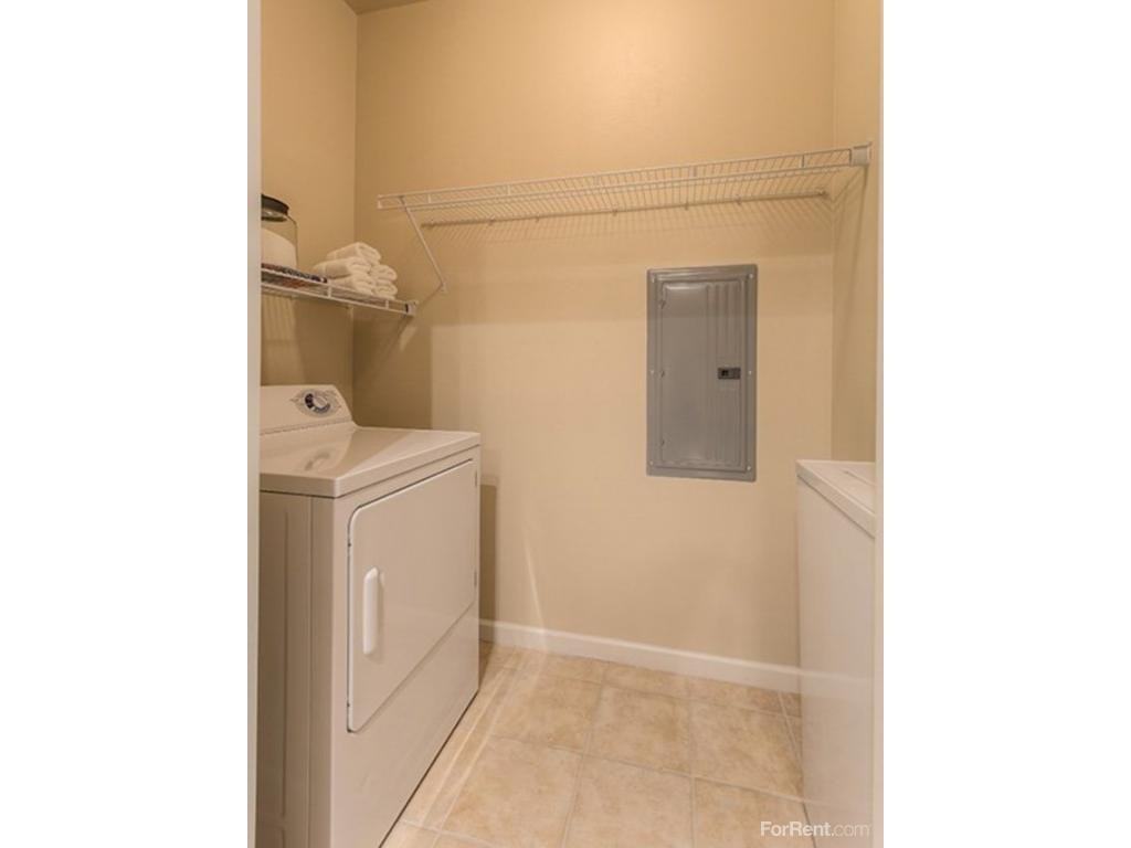 Avalon Station 250 - Photo 3 of 20