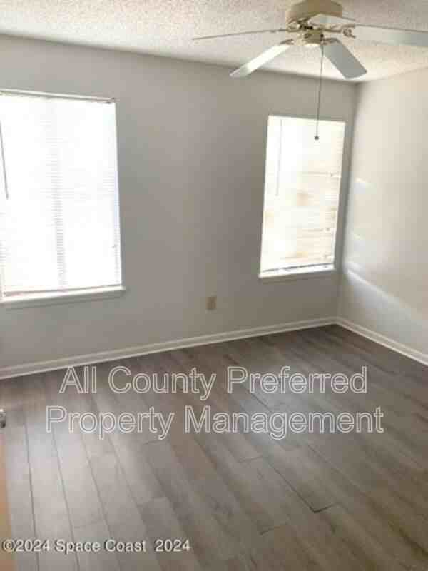 3575 Sable Palm Ln #C - Photo 4 of 6