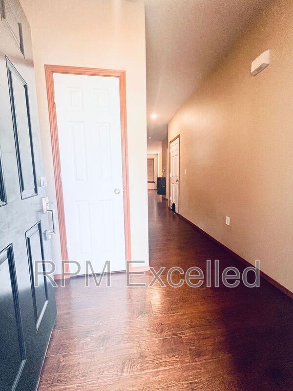 118 61st Pl Se - Photo 3 of 23