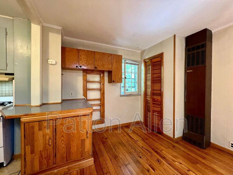 105 Edwin Pl #5 - Photo 5 of 21