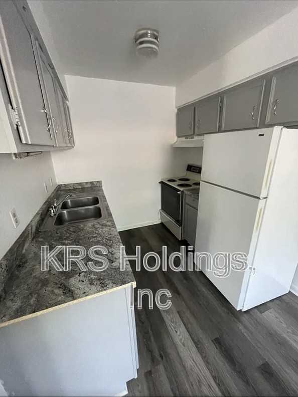 6228 Chesapeake Blvd - Photo 2 of 7