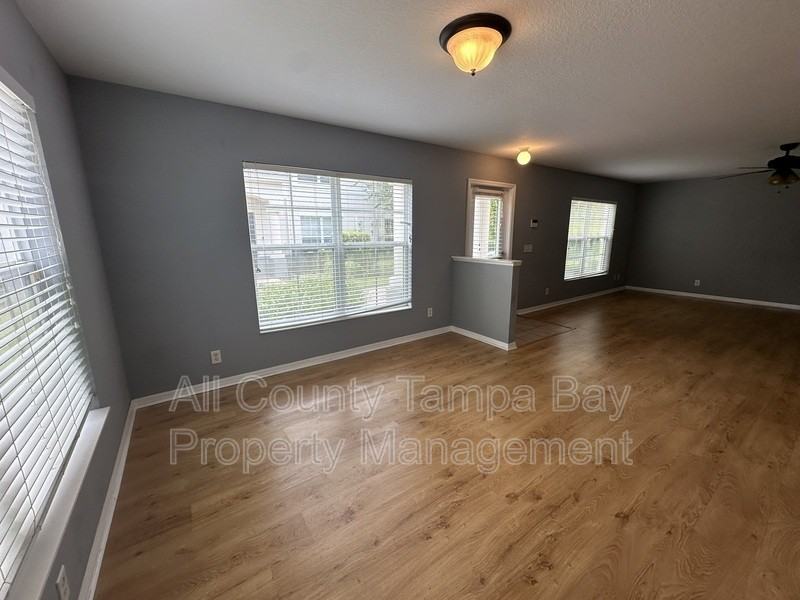 9448 Charlesberg Dr - Photo 7 of 37