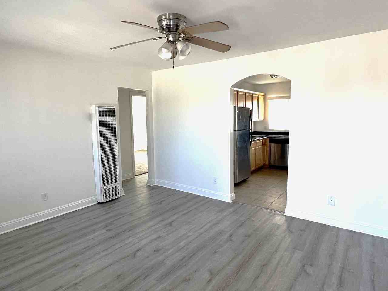 481 Palm Ave - Photo 2 of 8