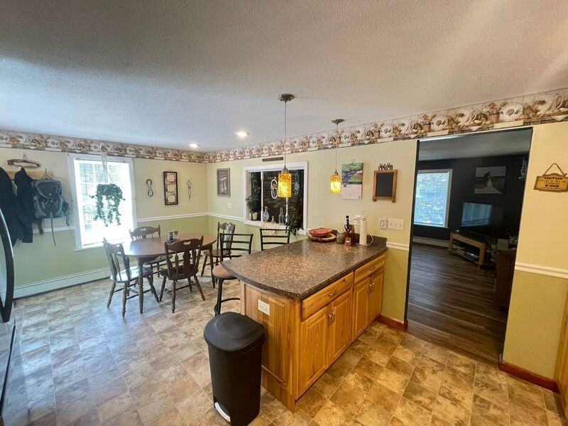 20 Oakwood Dr - Photo 2 of 38