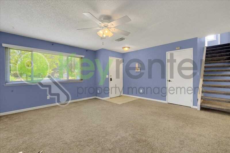 7005 Woodside Dr - Photo 3 of 41