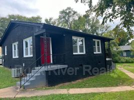 featured image of 610 E 8th St