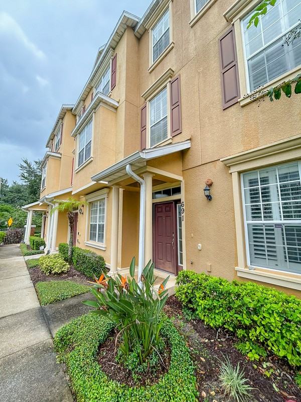 691 Pensacola Ln - Photo 2 of 42