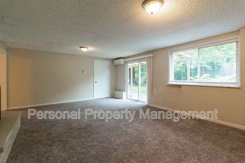 3816 Ne 38th Ave #B - Photo 5 of 12