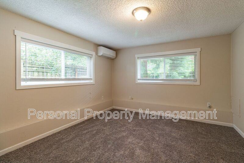 3816 Ne 38th Ave #B - Photo 7 of 12