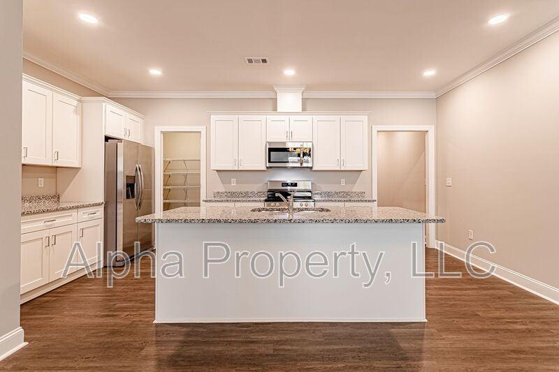 18 Alderly Way - Photo 7 of 35