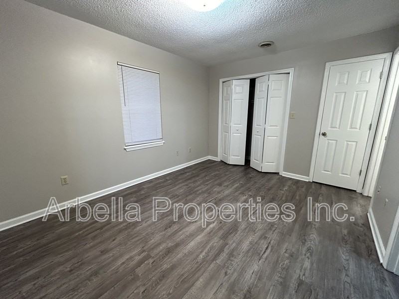 1909 Cherokee Rd #12 - Photo 7 of 9