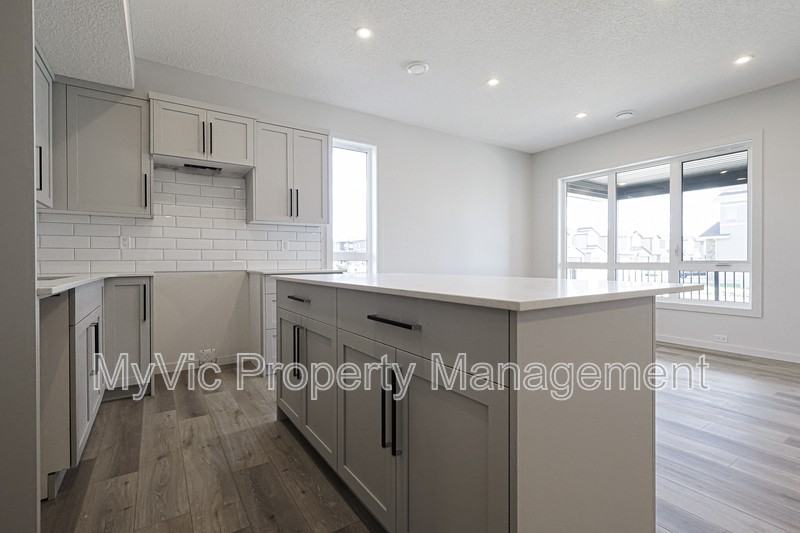 108 Greenfield Wynd - Photo 4 of 37