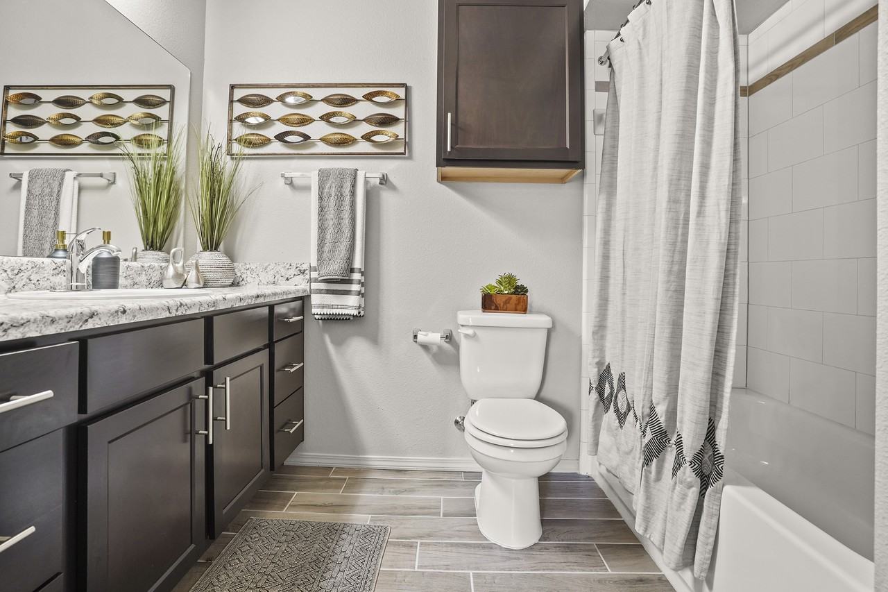 Icon at Broken Arrow Apartments - Photo 7 of 22