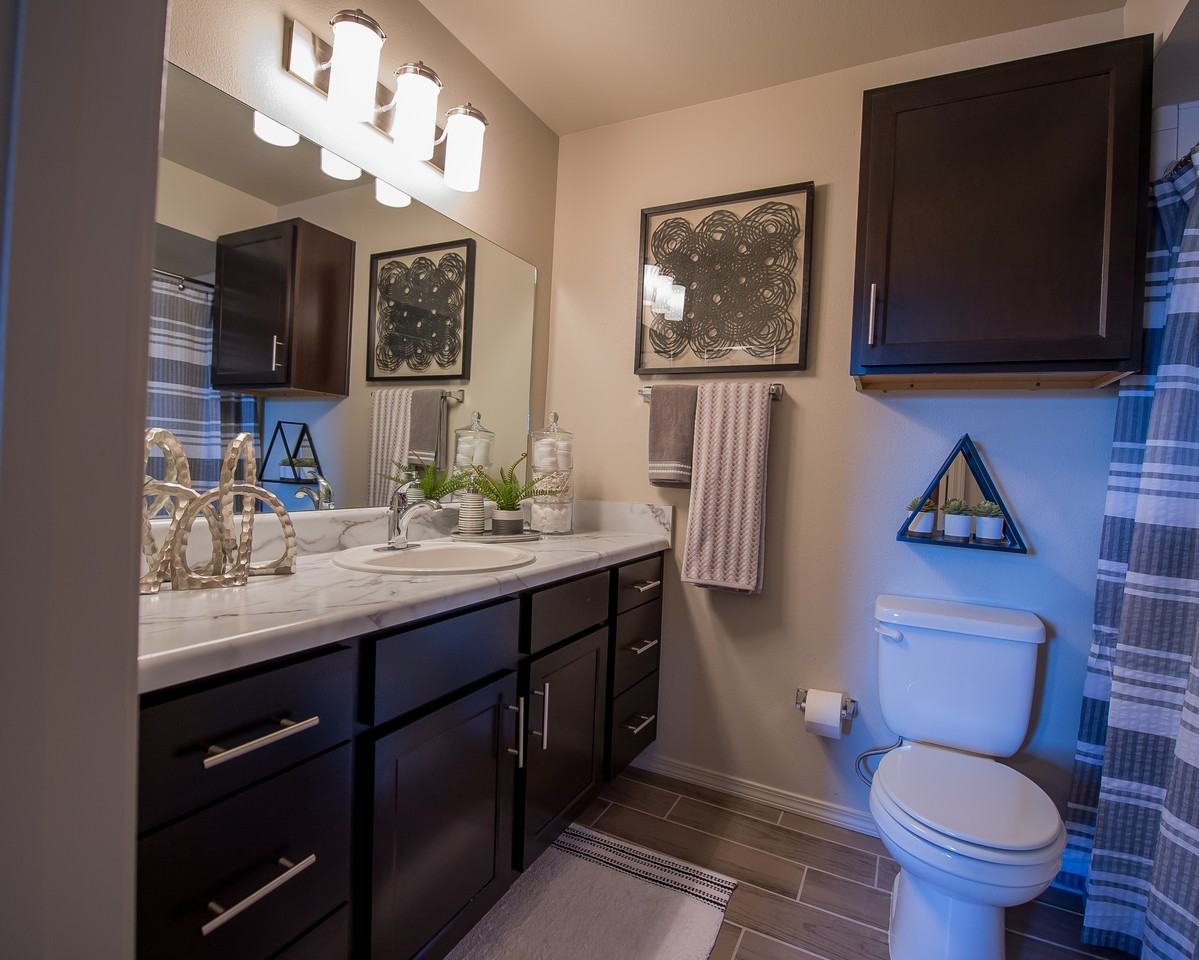 Icon at Hewitt - Photo 7 of 21