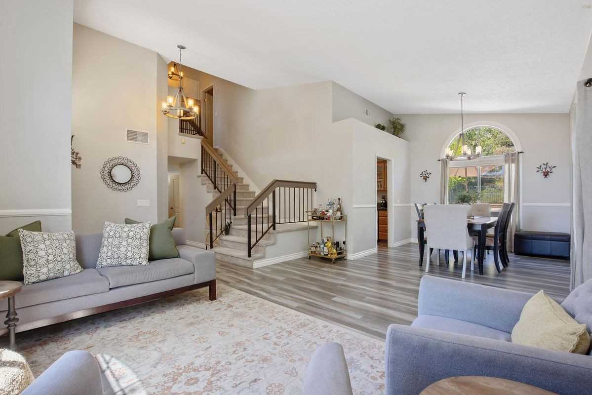 22451 Cardiff Dr - Photo 2 of 25