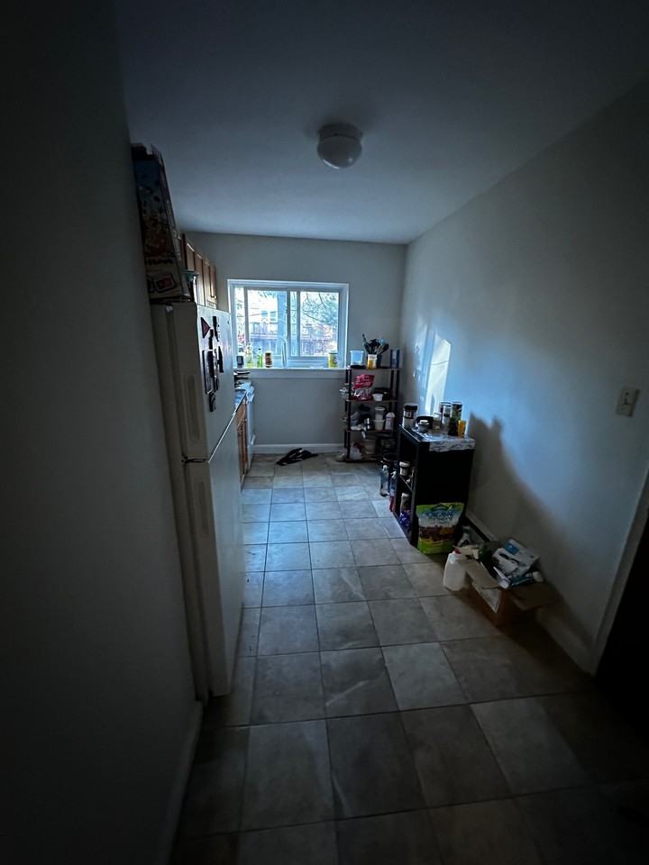 67 Chiswick Rd #4 - Photo 4 of 13