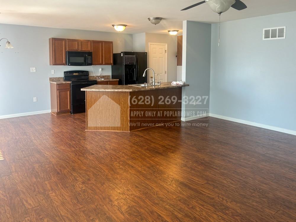 2300 Bay Tree Dr - Photo 2 of 19