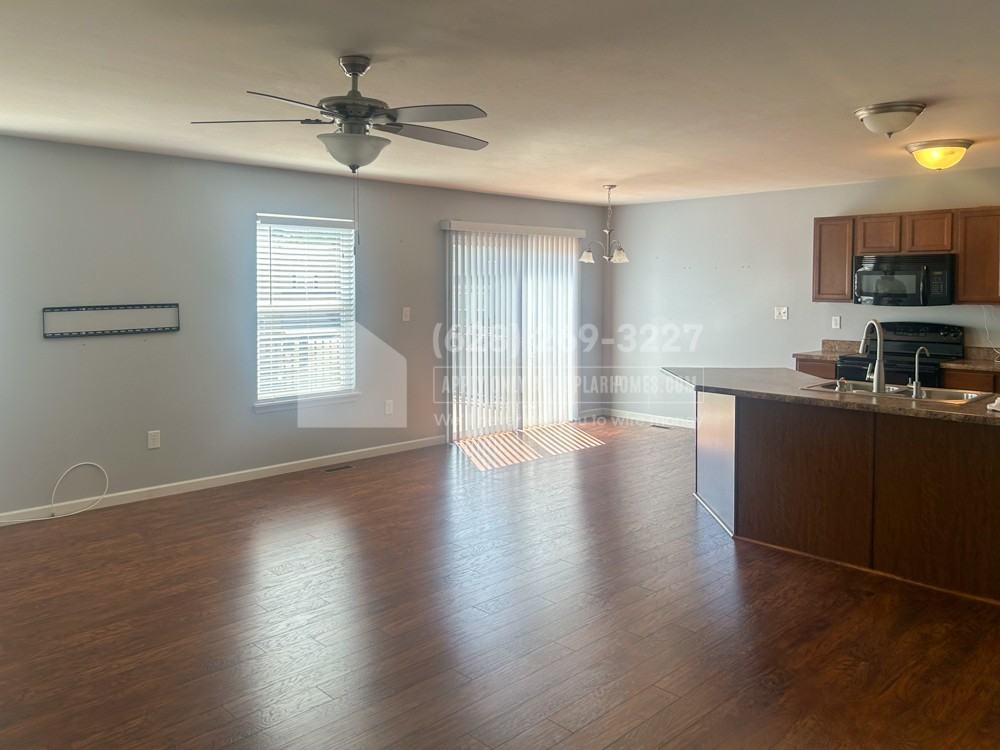 2300 Bay Tree Dr - Photo 3 of 19