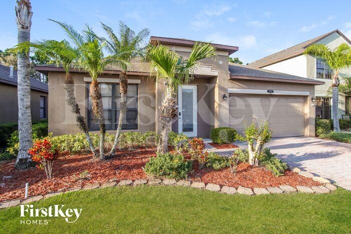 330 Breckenridge Cir Se - Photo 2 of 15