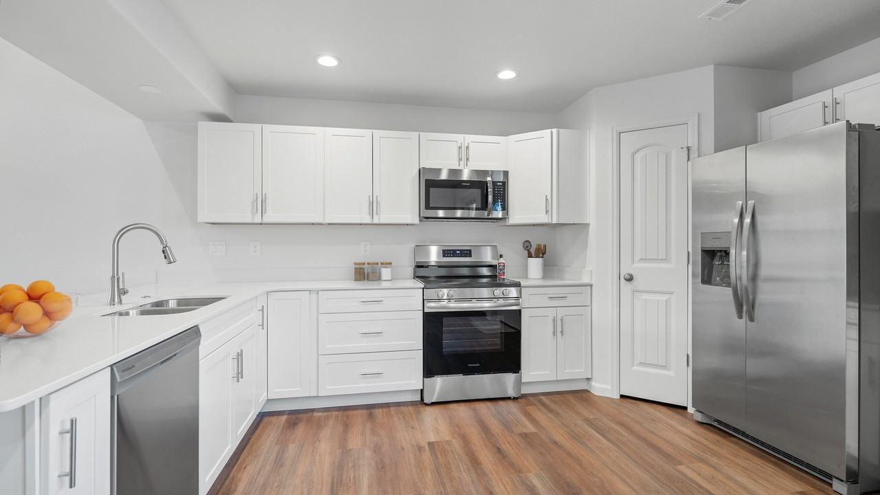 1607 Alyssaelaine Dr #1607 - Photo 5 of 25