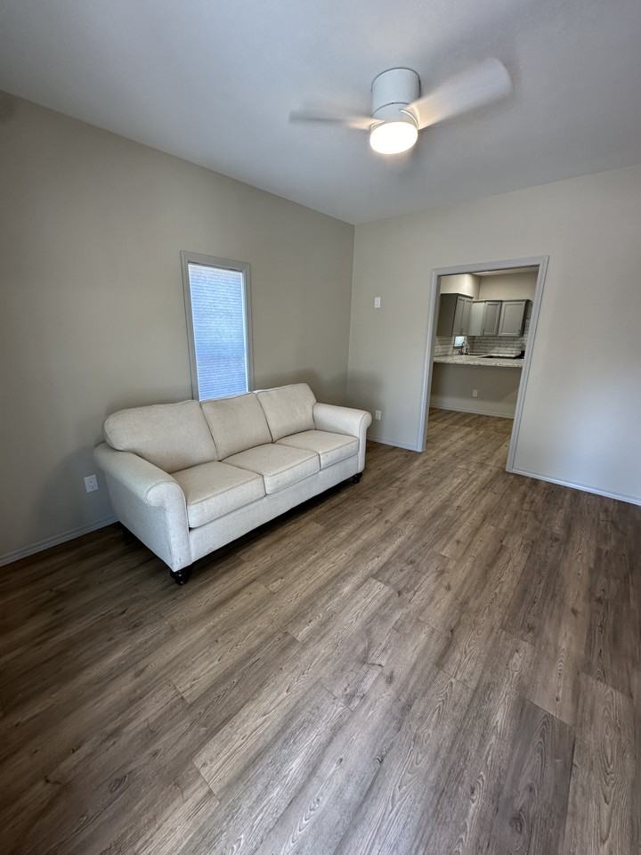 1210 N 8th St #NA - Photo 2 of 8