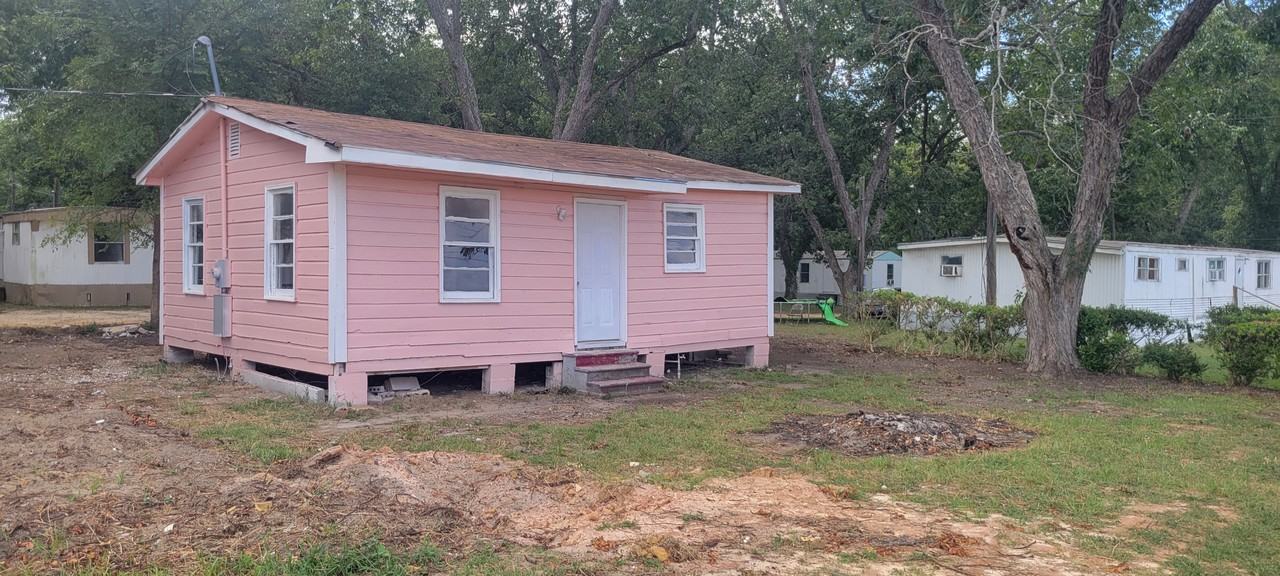 451 Rountree Dr #H3 - Photo 4 of 9