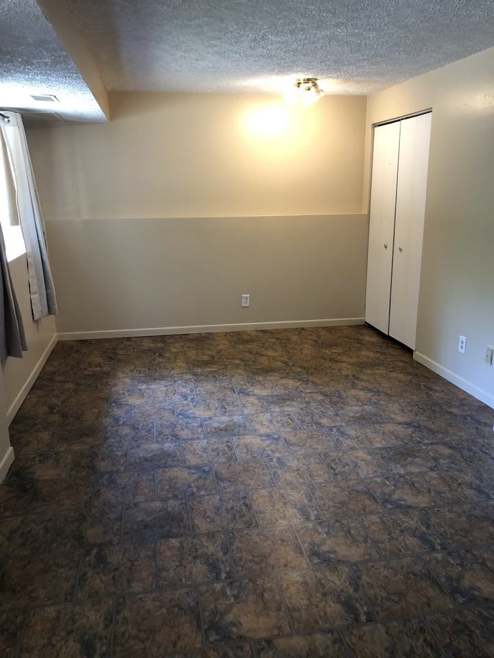 252 Stoddard Ave #NA - Photo 4 of 18
