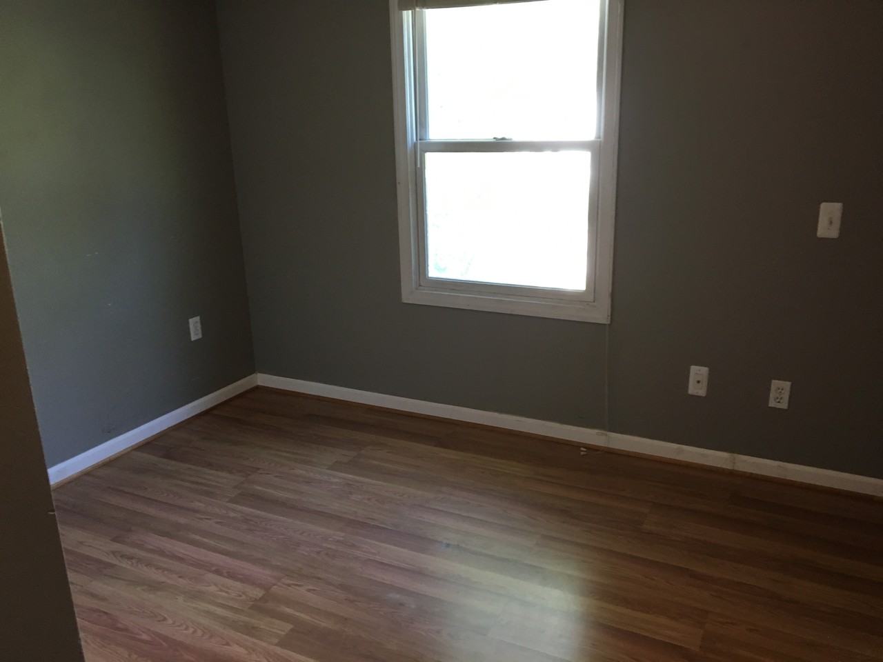 568 Cornell Ave #NA - Photo 4 of 17