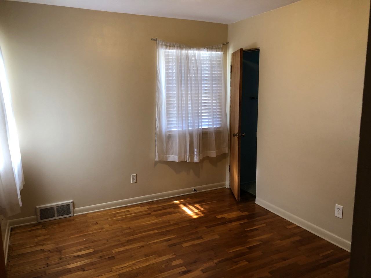 568 Cornell Ave #NA - Photo 7 of 17