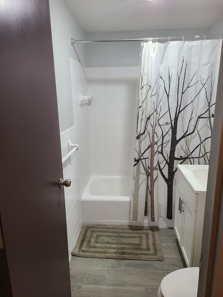 219 Rock St #G9 - Photo 4 of 23