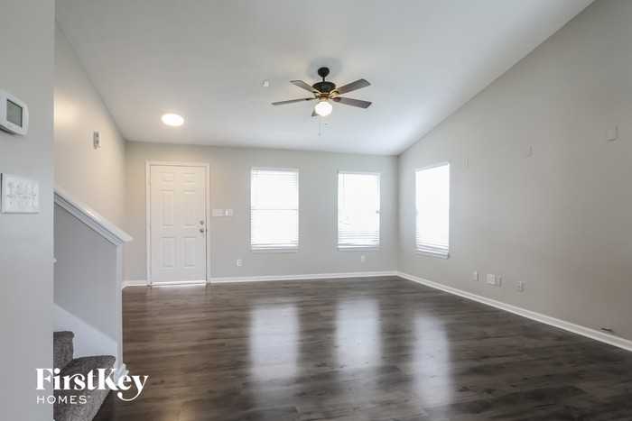 8326 Bluestem Ln - Photo 3 of 15