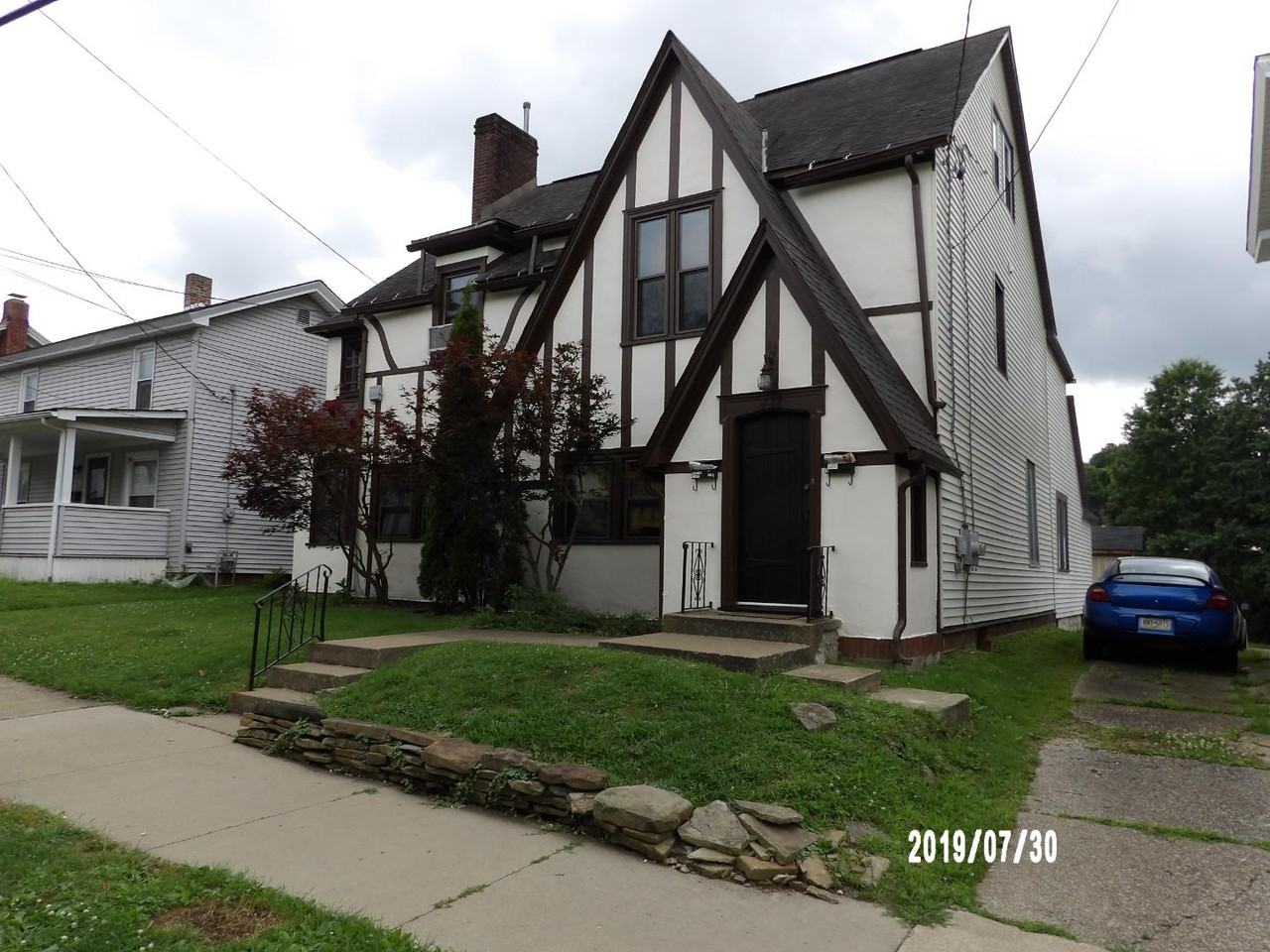 432 Pine Street - Photo 2 of 4