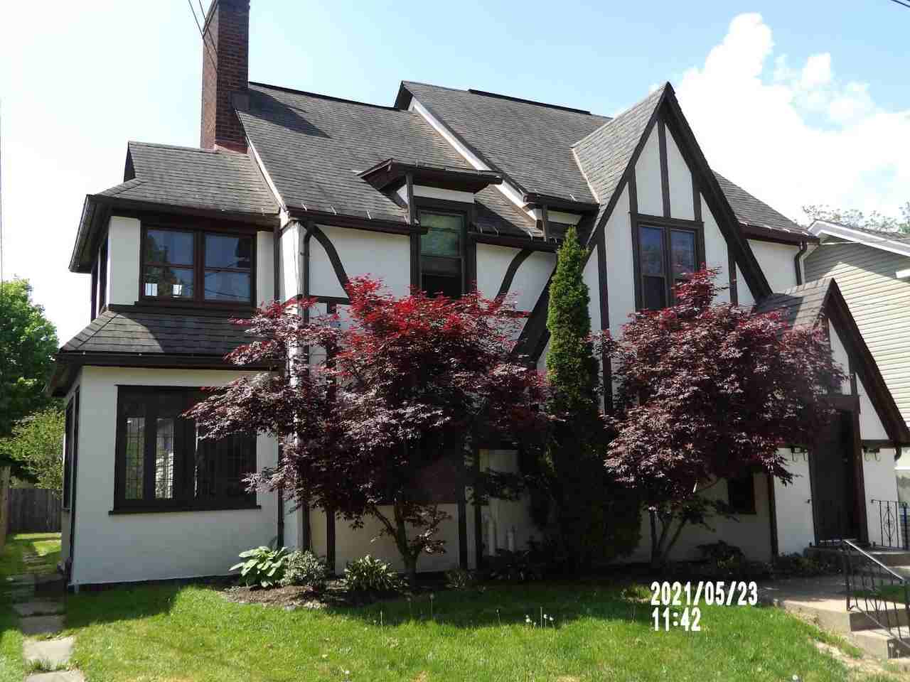 432 Pine Street - Photo 3 of 4