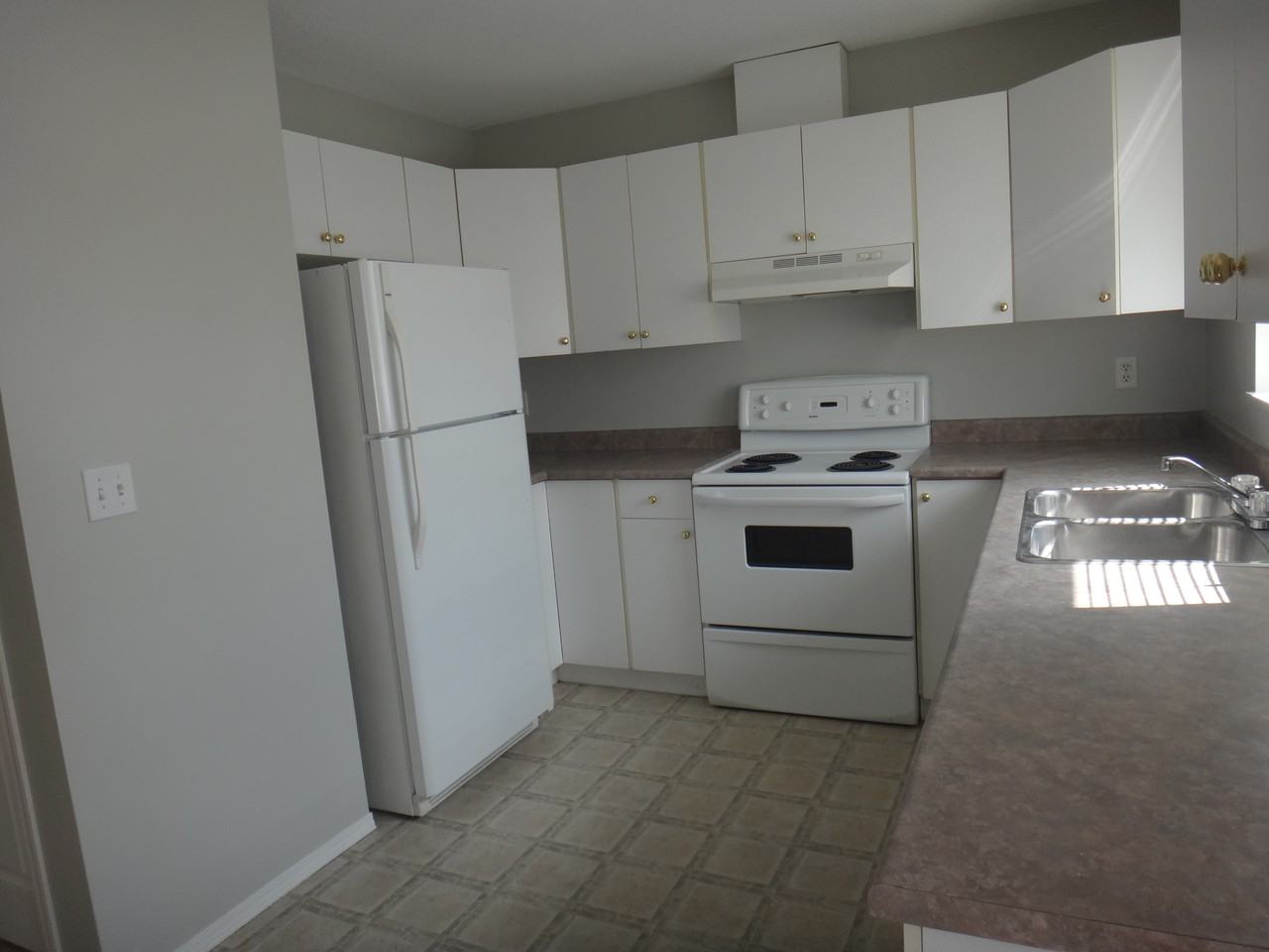 9405 129 Ave #1 - Photo 3 of 10
