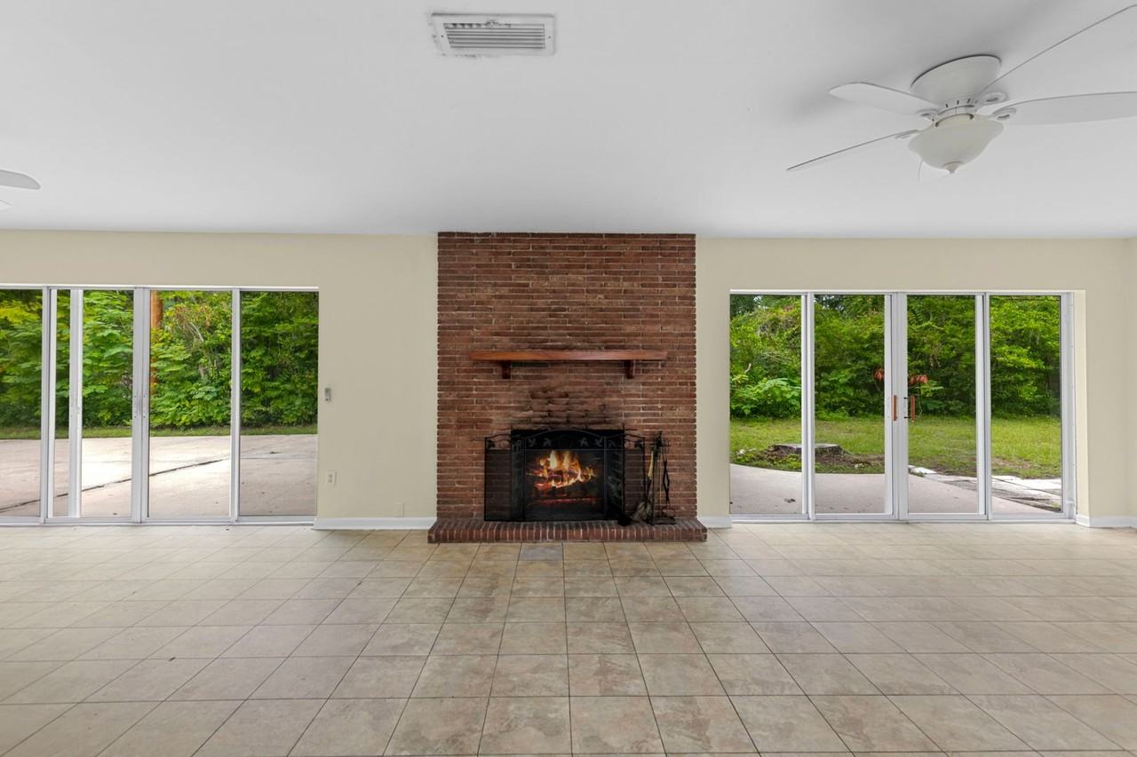 234 Nw 34th St - Photo 7 of 21