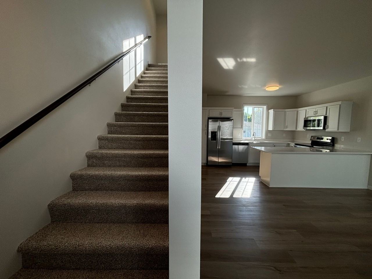 713 10th Ave N #3 - Photo 7 of 16