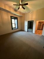 featured image of 422 Division St S