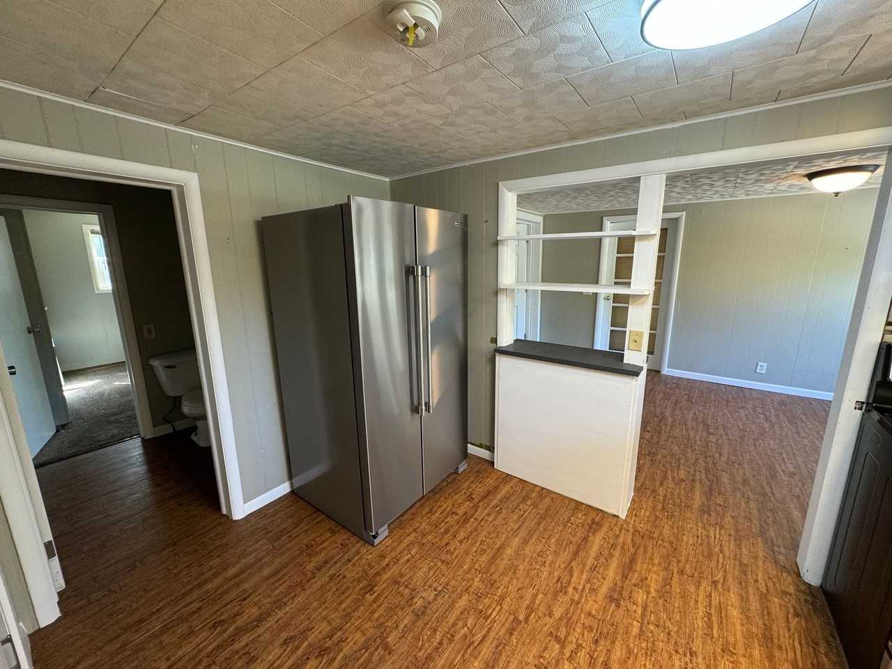 904 E Elkhart St - Photo 5 of 15